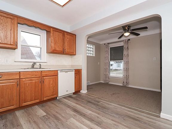 4th image of 4914 Montauk Ave
