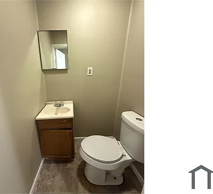 3 bed, 1300 sqft, $800 — Photo 3