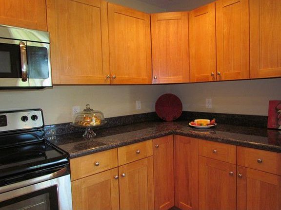 5th image of 7517 Hascall St