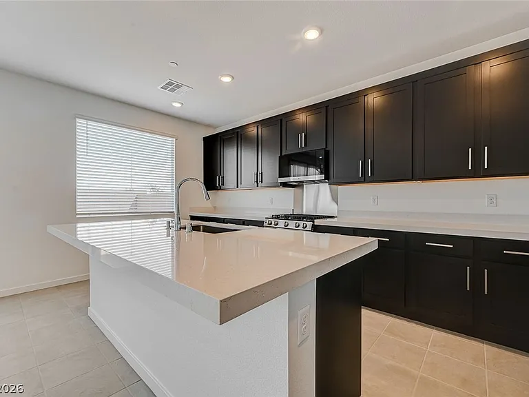 324 Lupton Ave — Photo 25