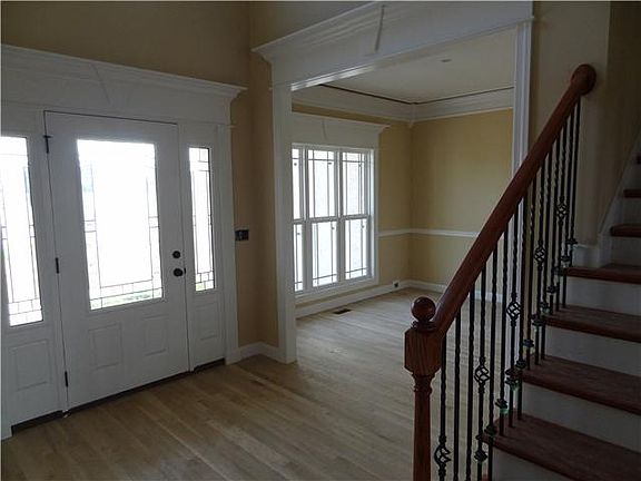 3rd image of 4909 General Eisenhower Dr