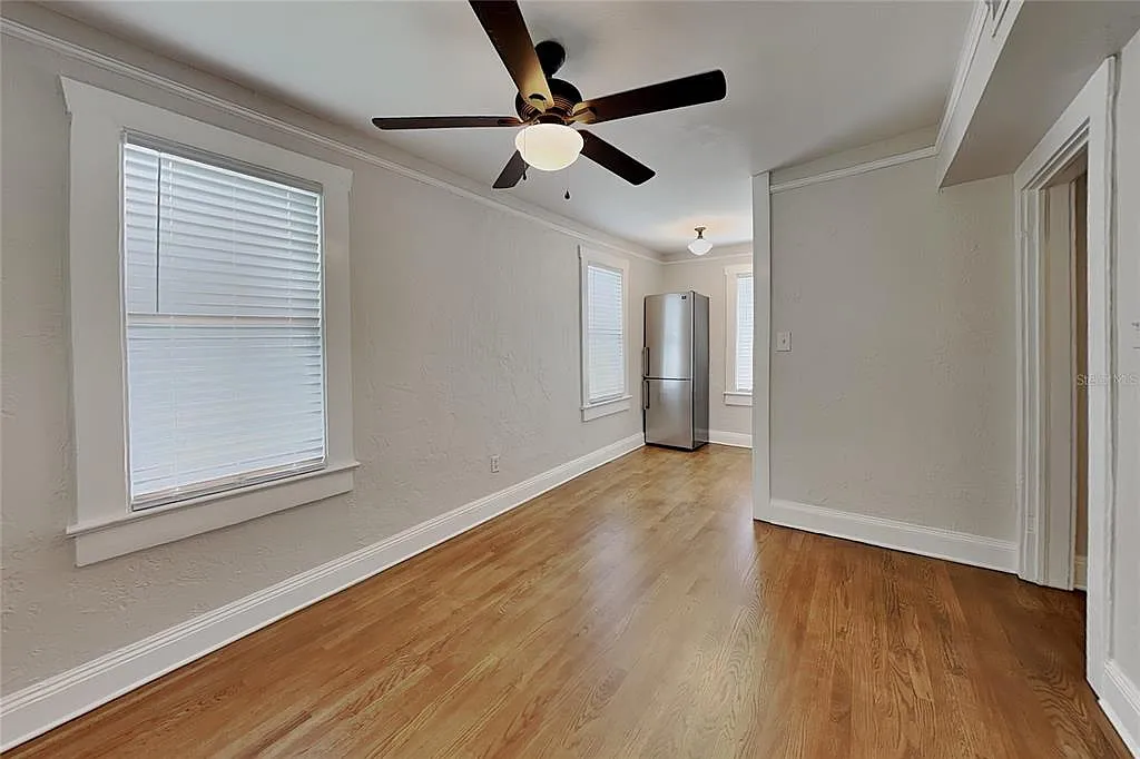 2 bed, 1.0 bath, 641 sqft, $2,145 — Photo 3