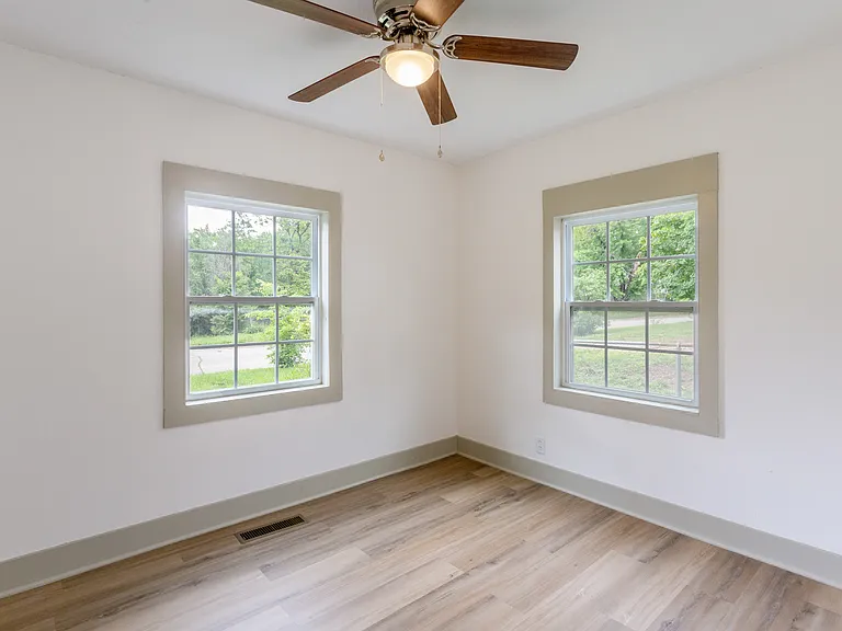 6543 N East Park View St — Photo 12