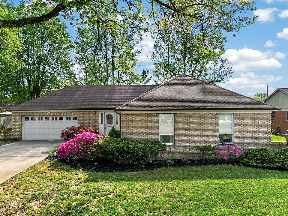 1st image of 8861 Valley Circle Dr