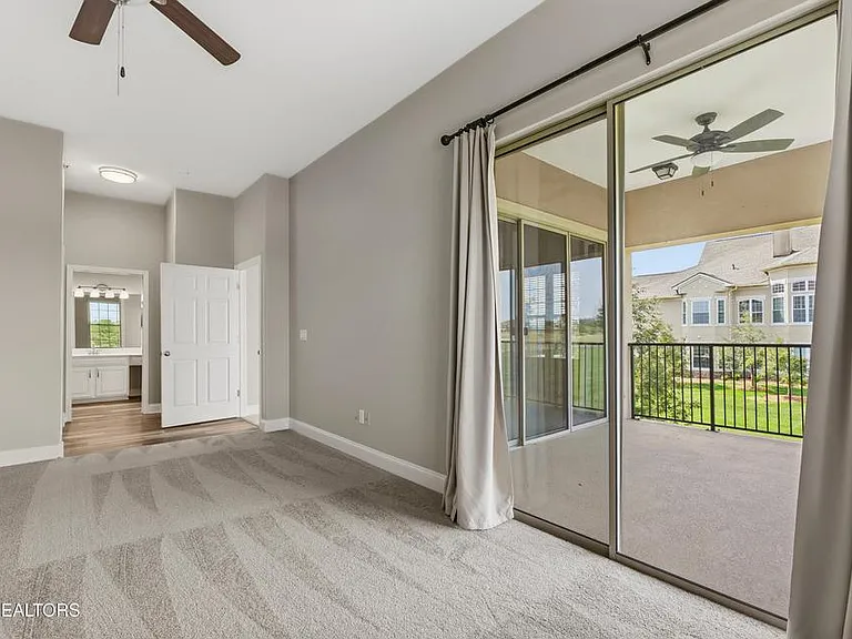 565 Rarity Bay Pkwy #201 — Photo 25
