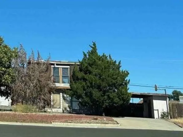 3112 Crescent Ave, Farmington, NM 87401