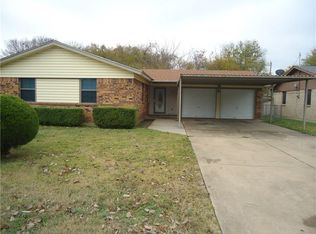 6524 Summertime Ln, Watauga, TX 76148