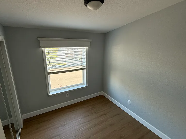 925 38th Ave #47 — Photo 7