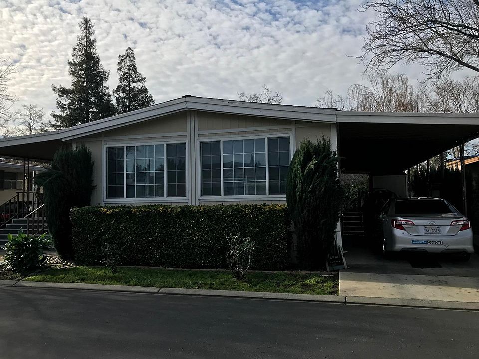 1st image of 3162 Oakbridge Dr #3162