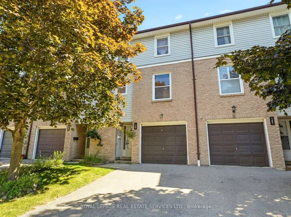 2440 Bromsgrove Rd Unit 146, Mississauga, ON L5J 4J7