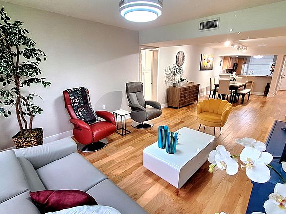 2nd image of 1719 Whitehall Drive #103