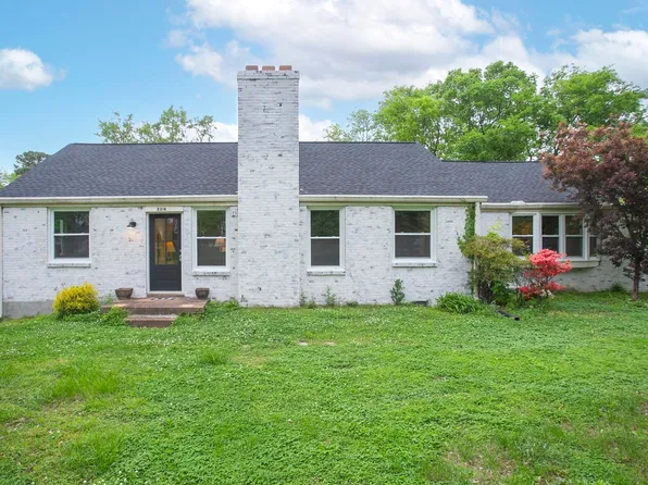 2314 Deerwood Dr, Nashville, TN 37214
