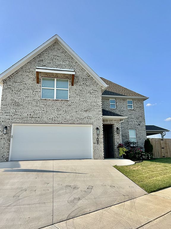 708 Dollar St - Property Image
