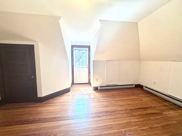 22 Greenough St #2A — Photo 9