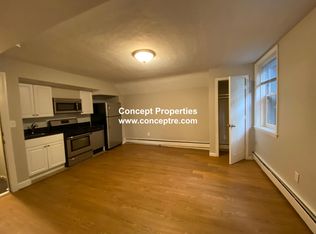 120 Charles St #2F, Boston, MA 02114