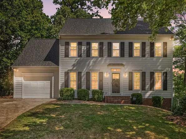 203 Silvercliff Trl, Cary, NC 27513