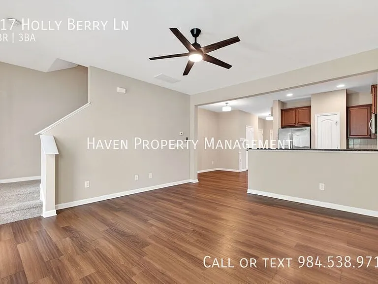 117 Holly Berry Ln — Photo 15