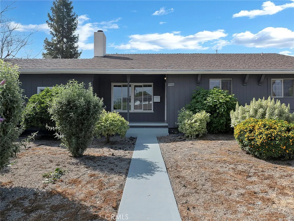 3 bed, 1400 sqft, $4,000 — Photo 2