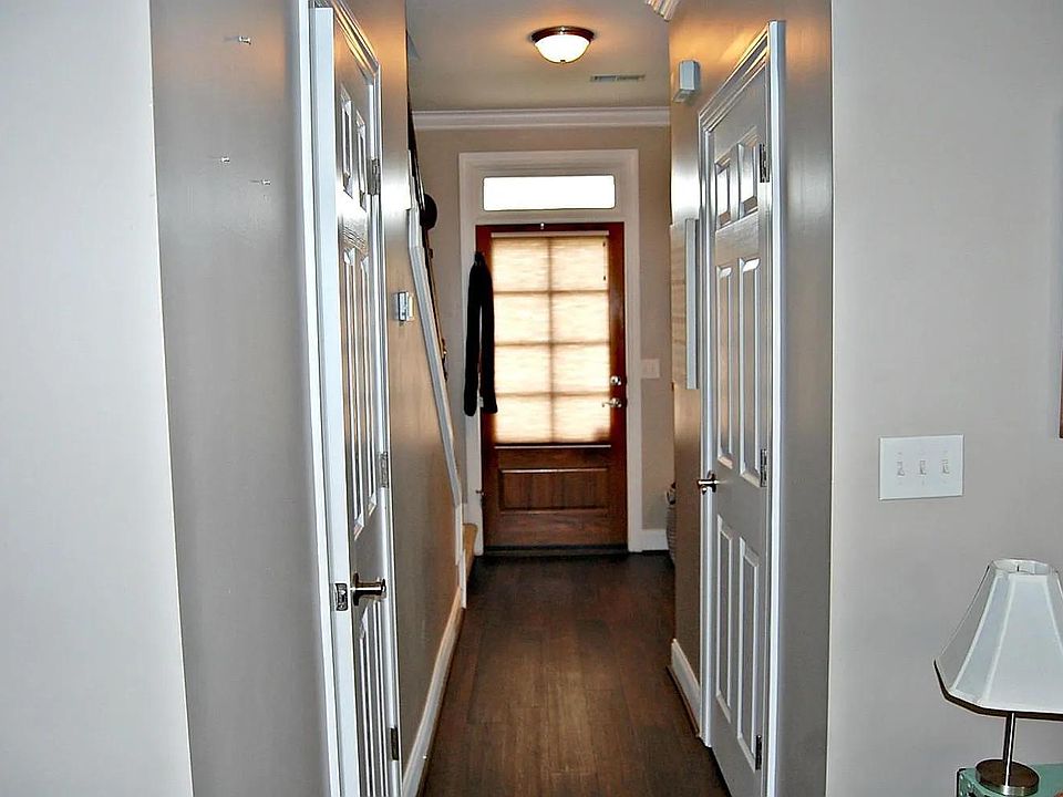 1st image of 14 Abelia Ct #14