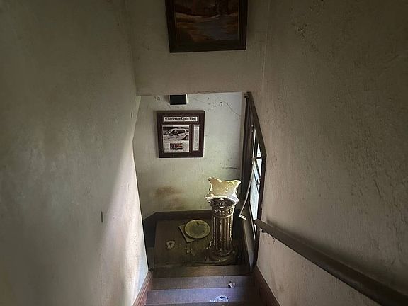 4th image of 316 Grove Ave