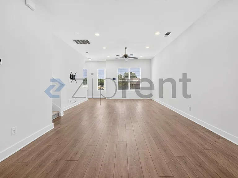2802 Addison Park Ln — Photo 14