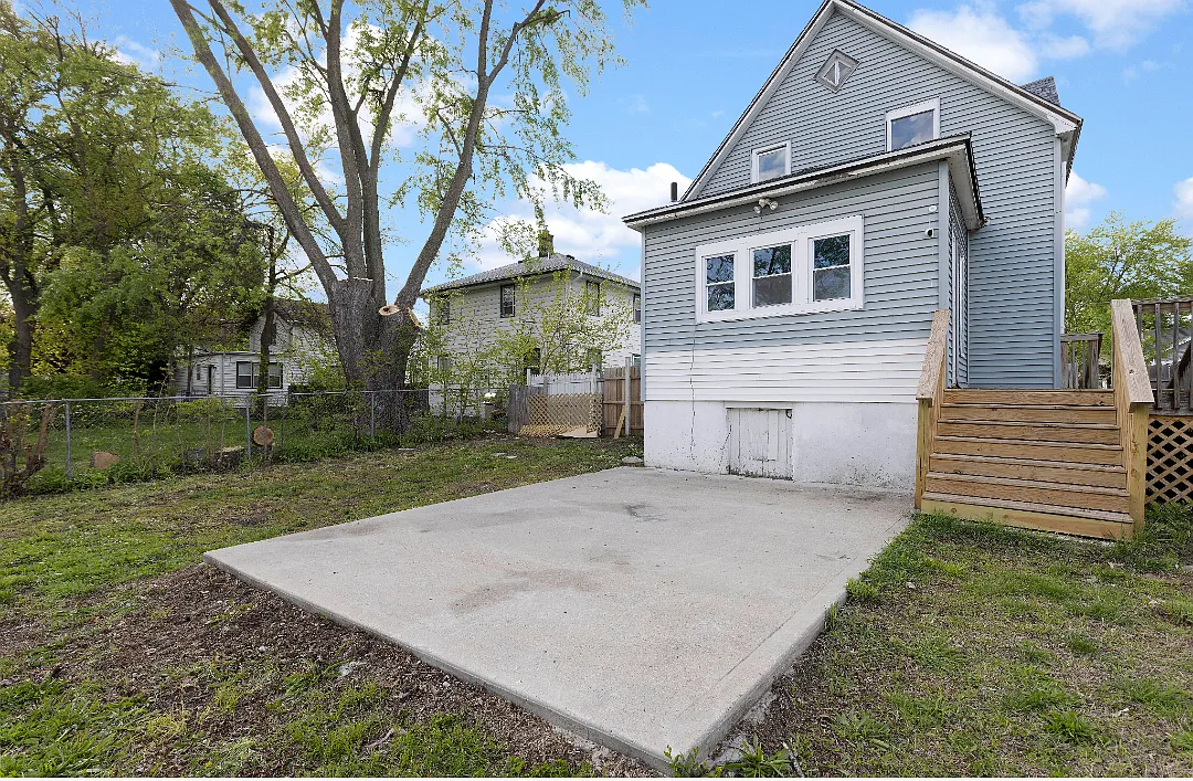 Building Photo - 1519 17th Ave