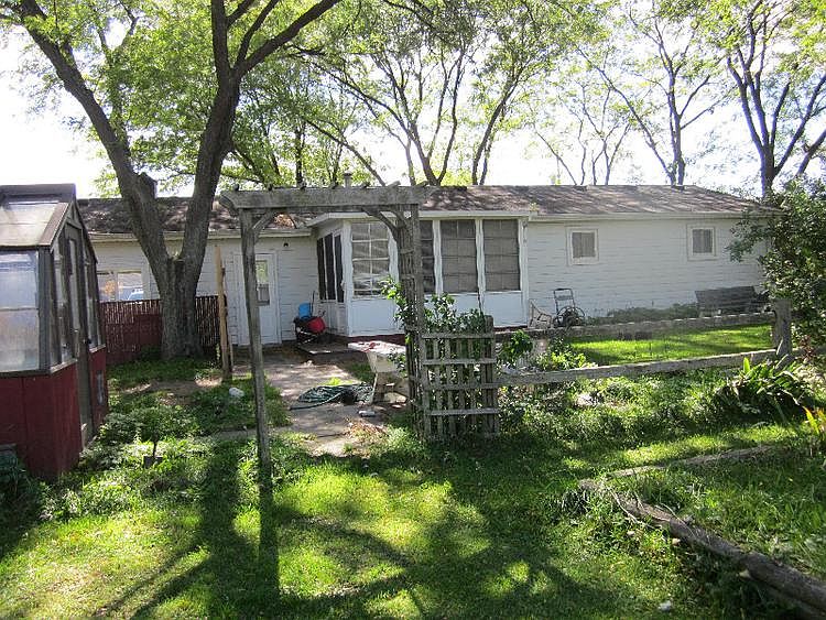 2nd image of 1149 Wetters Rd