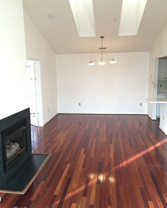 1st image of 10003 Vanderbilt Cir