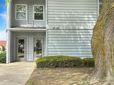 232 S Dewey St APT 108, Fairmont, MN, 56031