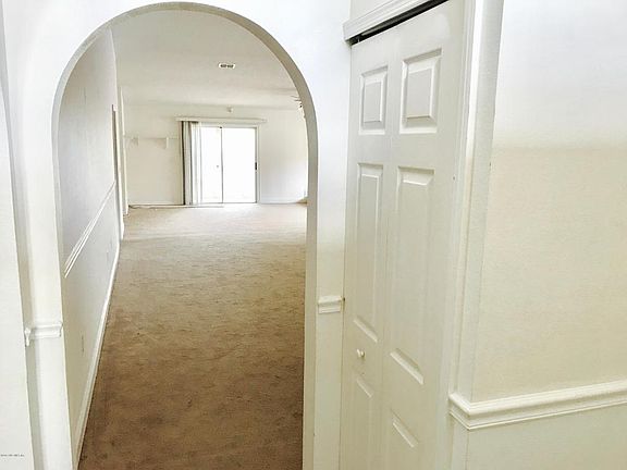 4th image of 11216 Millington Ct