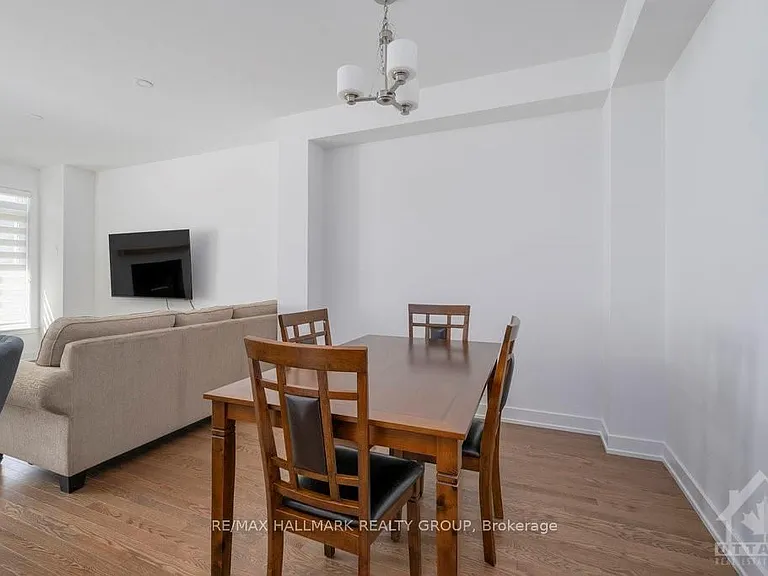 47 Moosonee Cres — Photo 6
