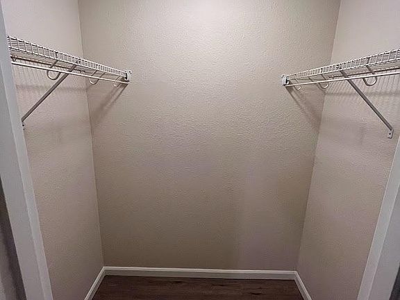 5th image of 9917 Holly Dr APT B103