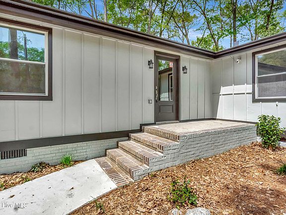 4th image of 12680 Donna Drive