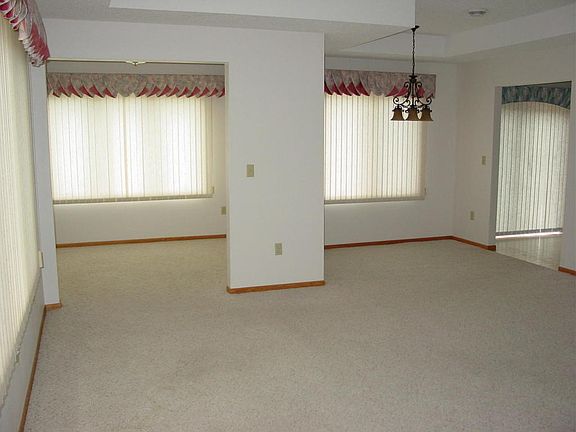 2nd image of 2049B 26th Ave S
