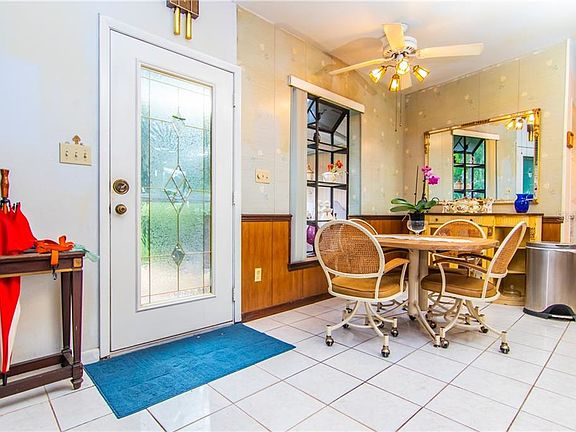 5th image of 100 Azalea Cir