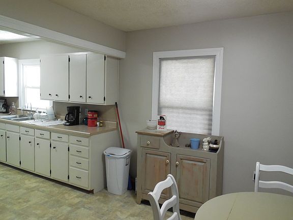 4th image of 519 Silkwood Ave