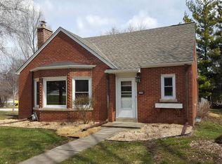 1070 Wilson Dr, Brookfield, WI 53005