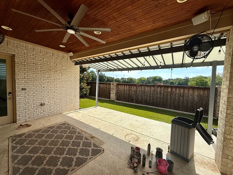 1136 Tealwood Ct — Photo 16