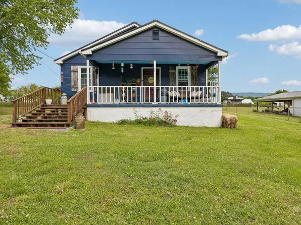 180 N Walnut St, Whitwell, TN 37397