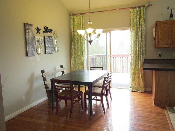 5th image of 3561 James Ln