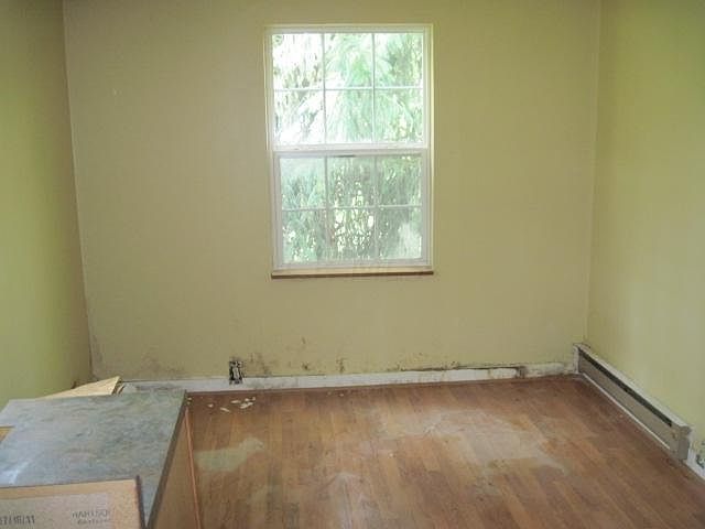 1st image of 233 W Kanawha Ave