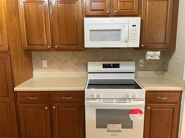 2236 W Quantico St — Photo 10