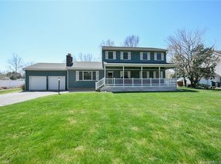 293 Country Club Rd, Cheshire, CT 06410