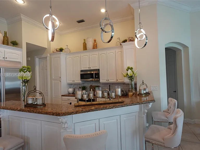 512 NW 120th Dr — Photo 88