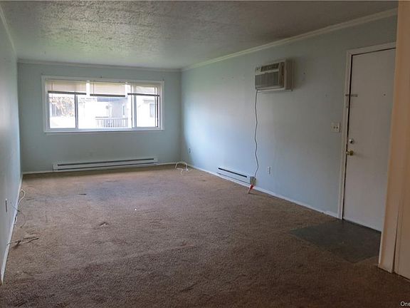 4th image of 96 Patterson Village Ct #96