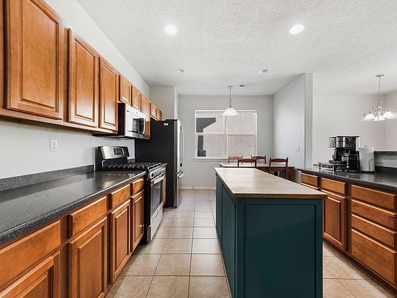 5th image of 10324 Mogollon Dr NW