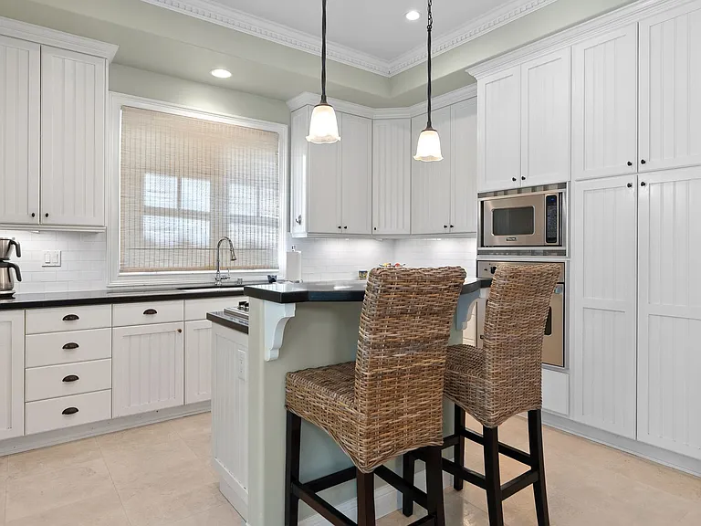 705 Goldenrod Ave — Photo 9