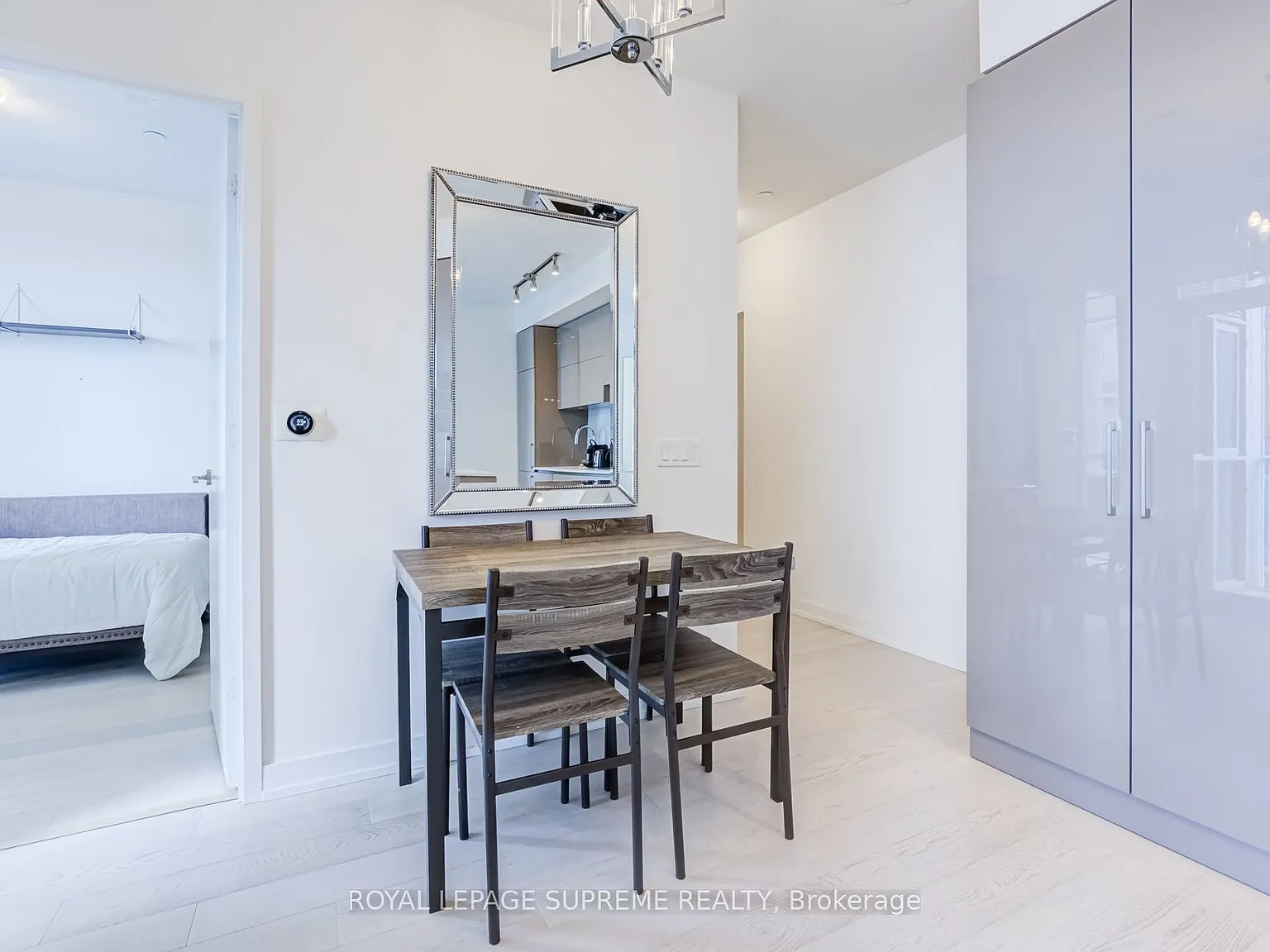1 Yorkville Ave — Photo 4