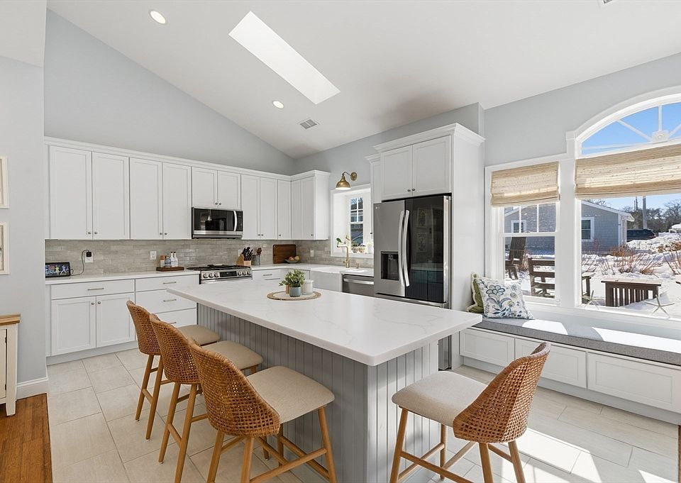 1st image of 73 Congdon St