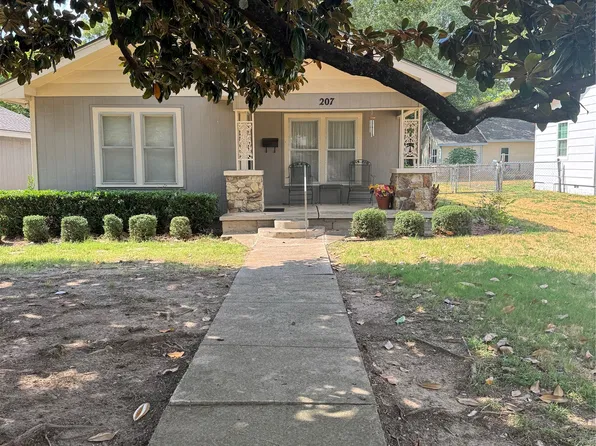 207 N 7th Ave, Madill, OK 73446